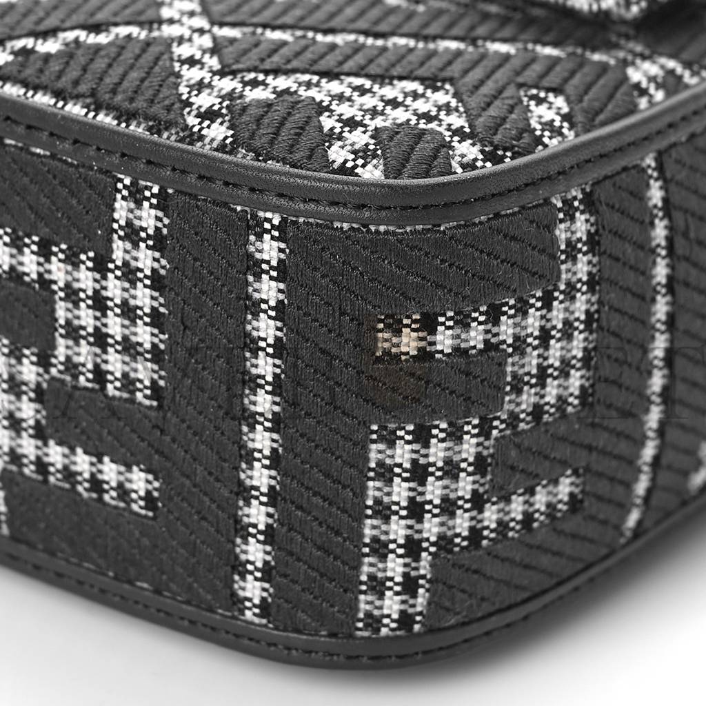 FENDI WOOL VITELLO KING HOUNDSTOOTH FF EMBROIDERED BAGUETTE GRIGIO ANTHRACITE (27*17*6cm)